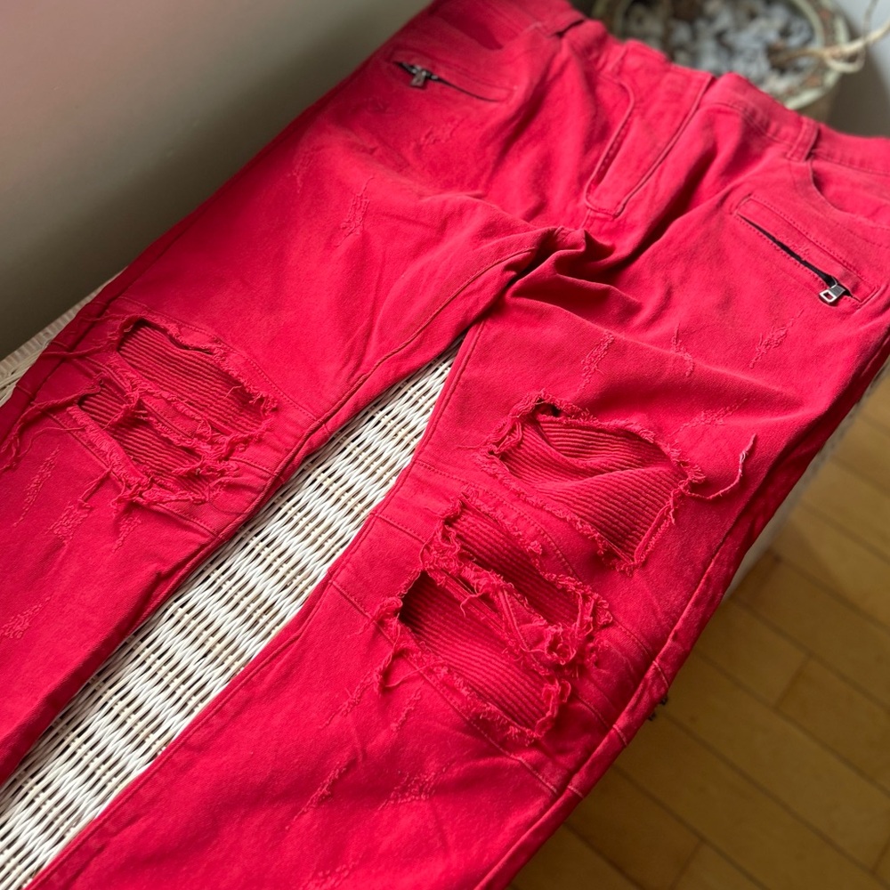 ๐ฆ Balmain Distressed Biker Jeans